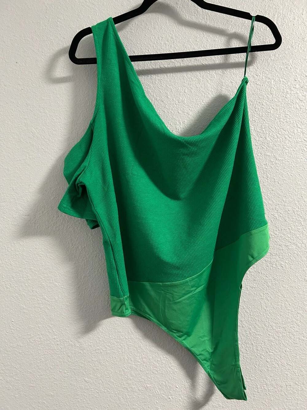 White Birch One-Shoulder Bodysuit Size 2X Green Textured Asymmetric